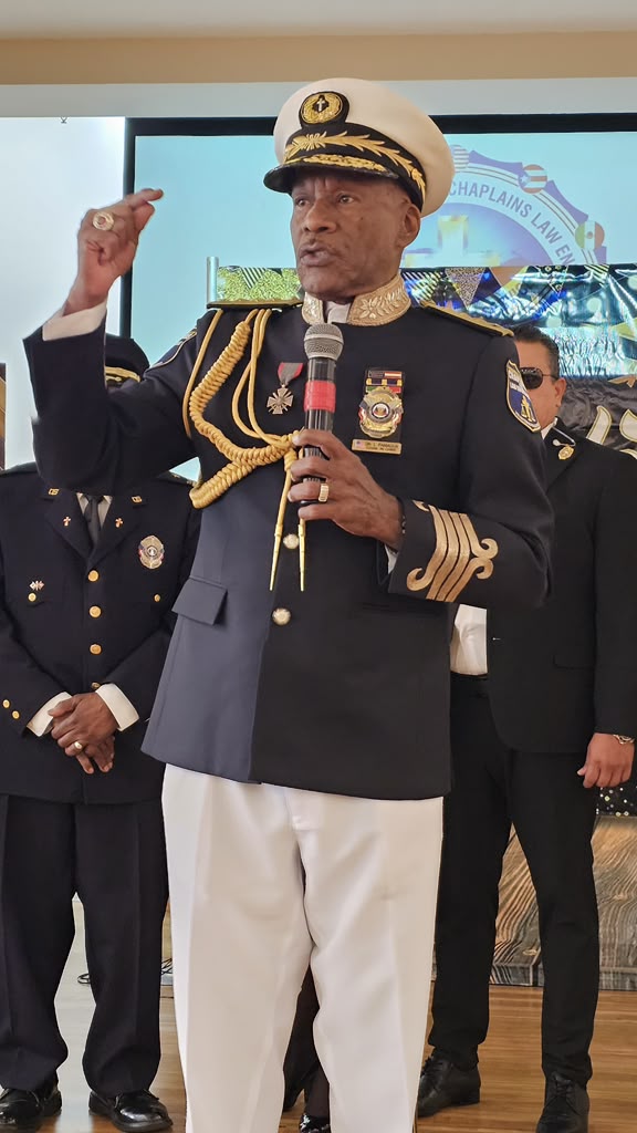 Obispo Dr. Luis Paniagua